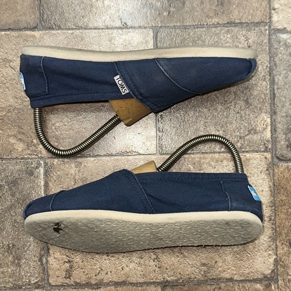 Toms Size 7 - Picture 1 of 7